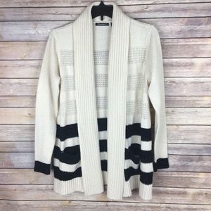 Daisy Fuentes Women's Cardigan Sweater Size Small